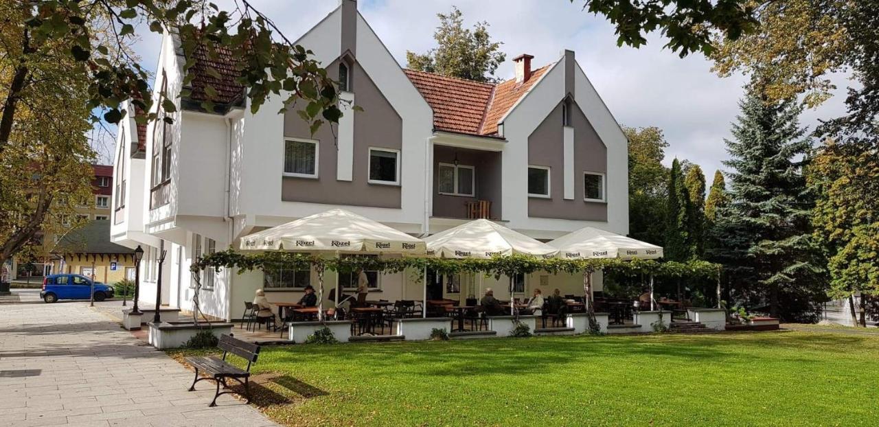Parkova - Pokoje Hotelowe Goldap Exterior photo
